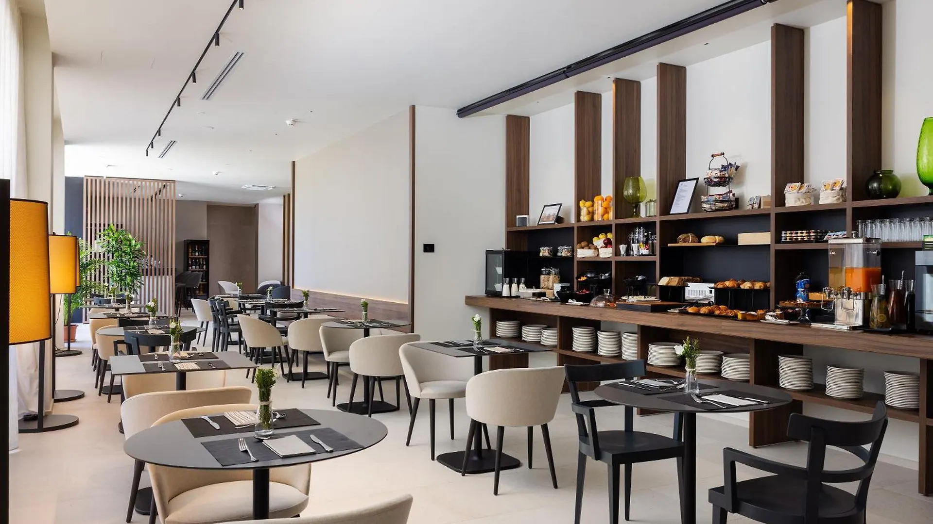 B21 Lifestyle Hotel Bari 4*,  Italien